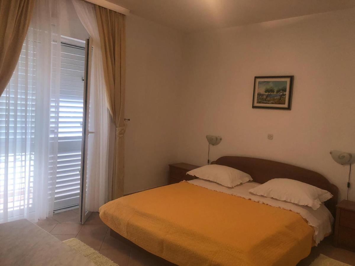 Villa Rosso Baška Voda Extérieur photo