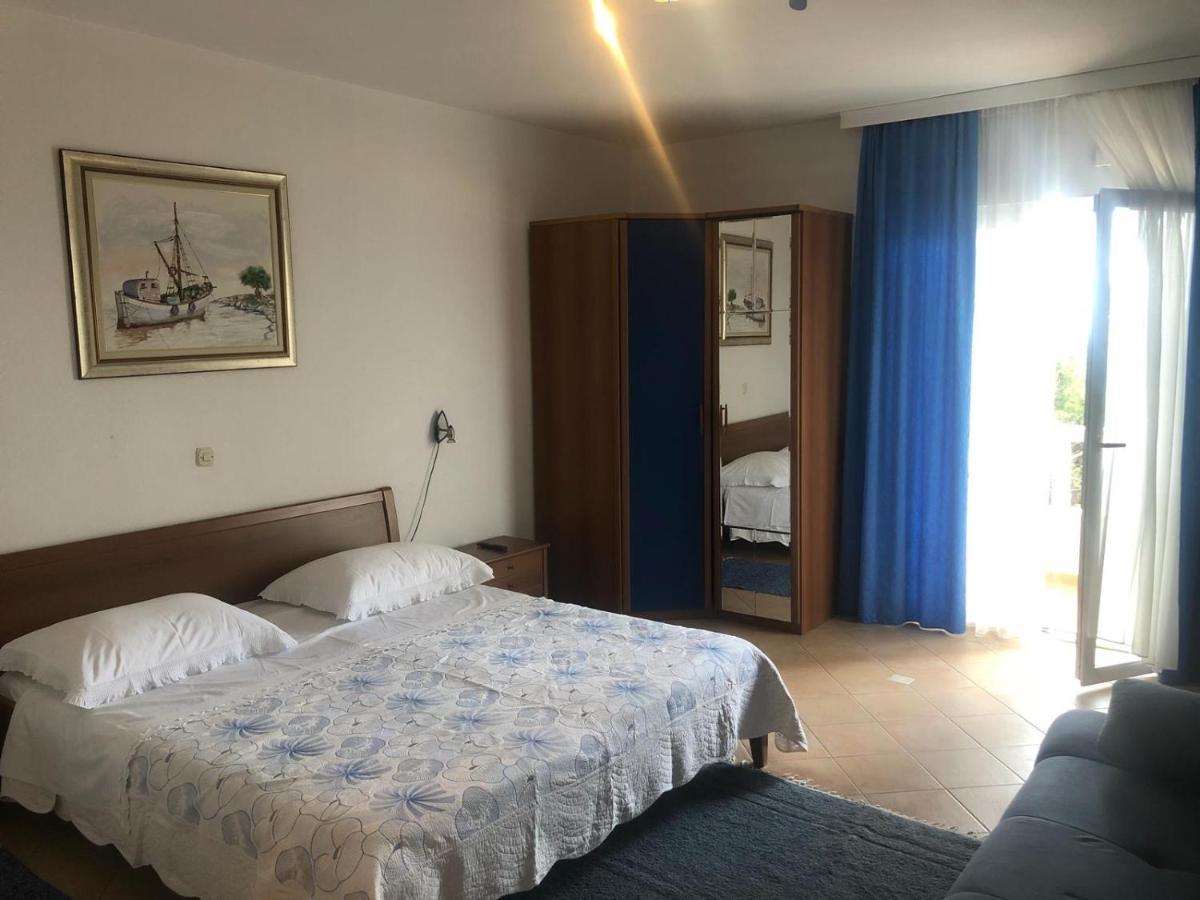 Villa Rosso Baška Voda Extérieur photo