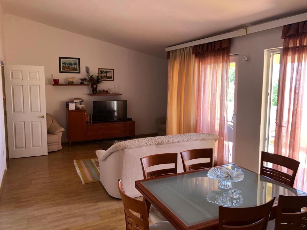 Villa Rosso Baška Voda Extérieur photo