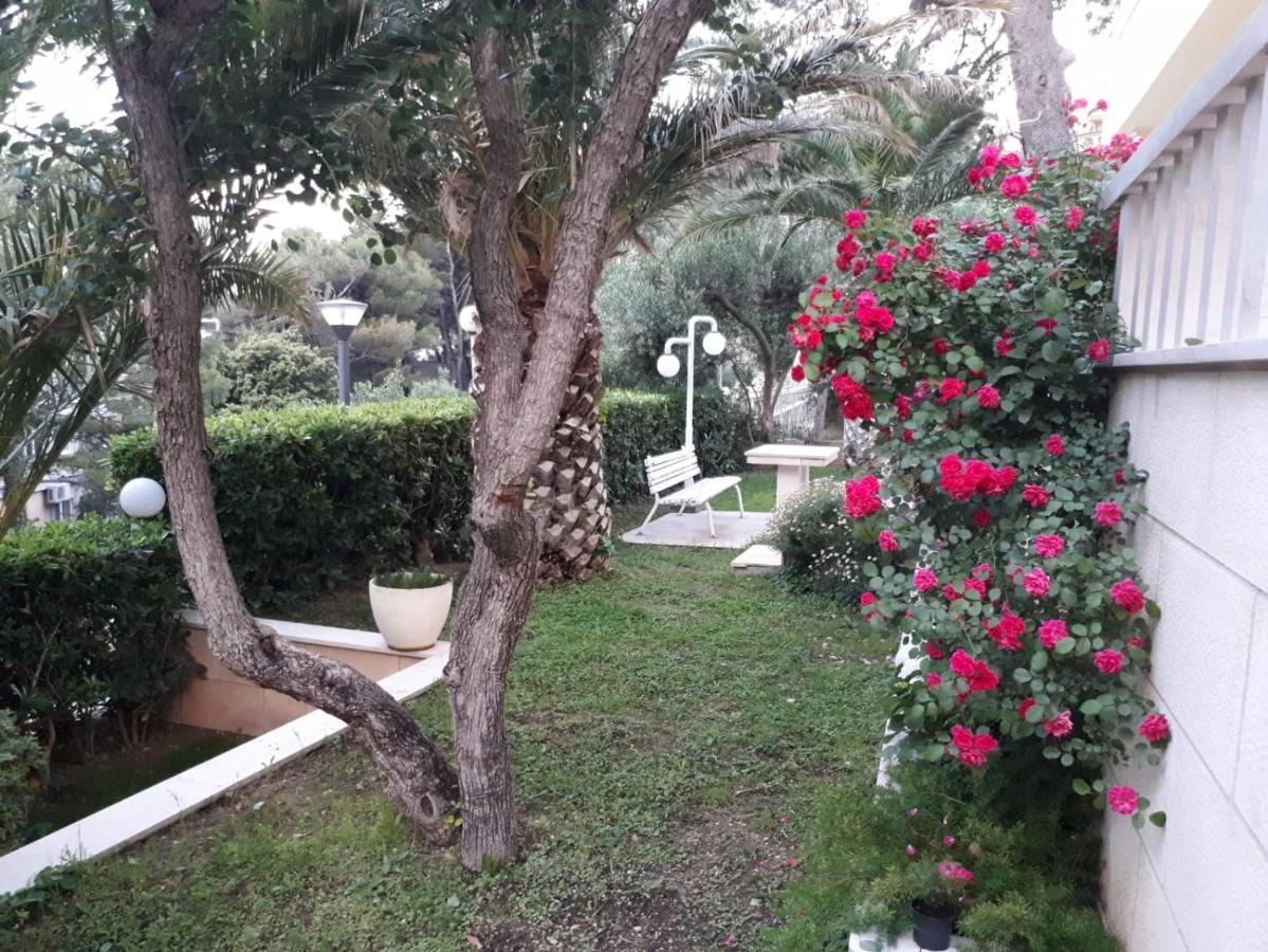 Villa Rosso Baška Voda Extérieur photo