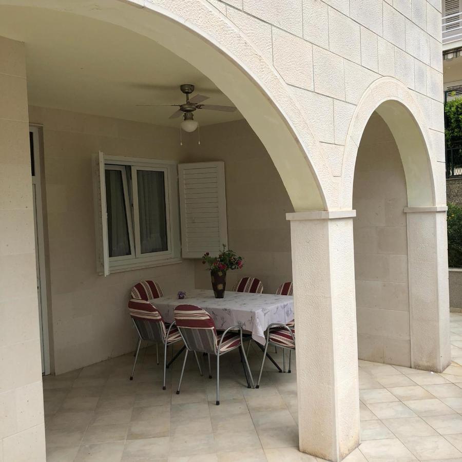 Villa Rosso Baška Voda Extérieur photo