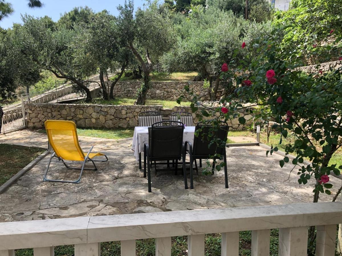Villa Rosso Baška Voda Extérieur photo