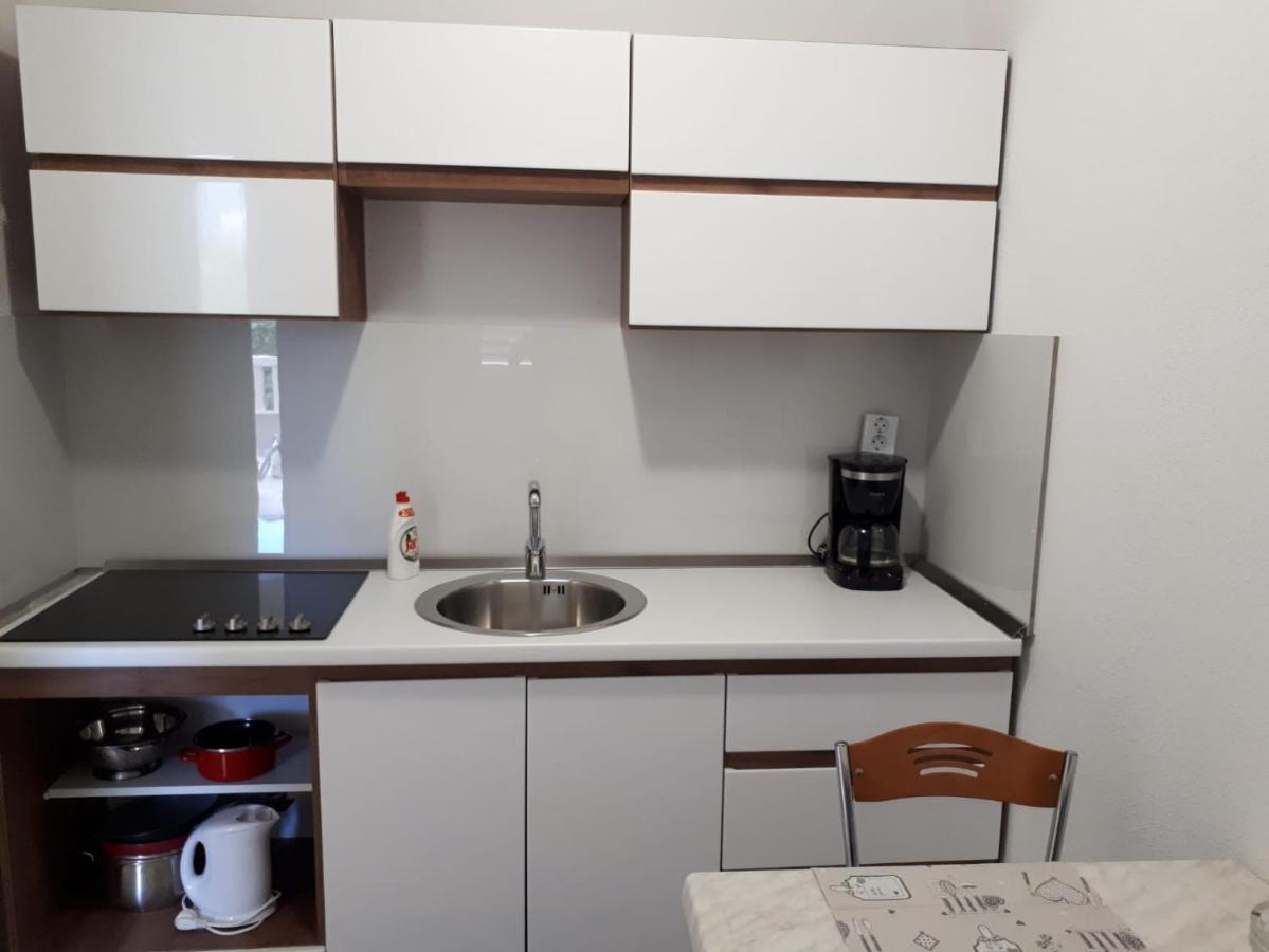 Villa Rosso Baška Voda Extérieur photo