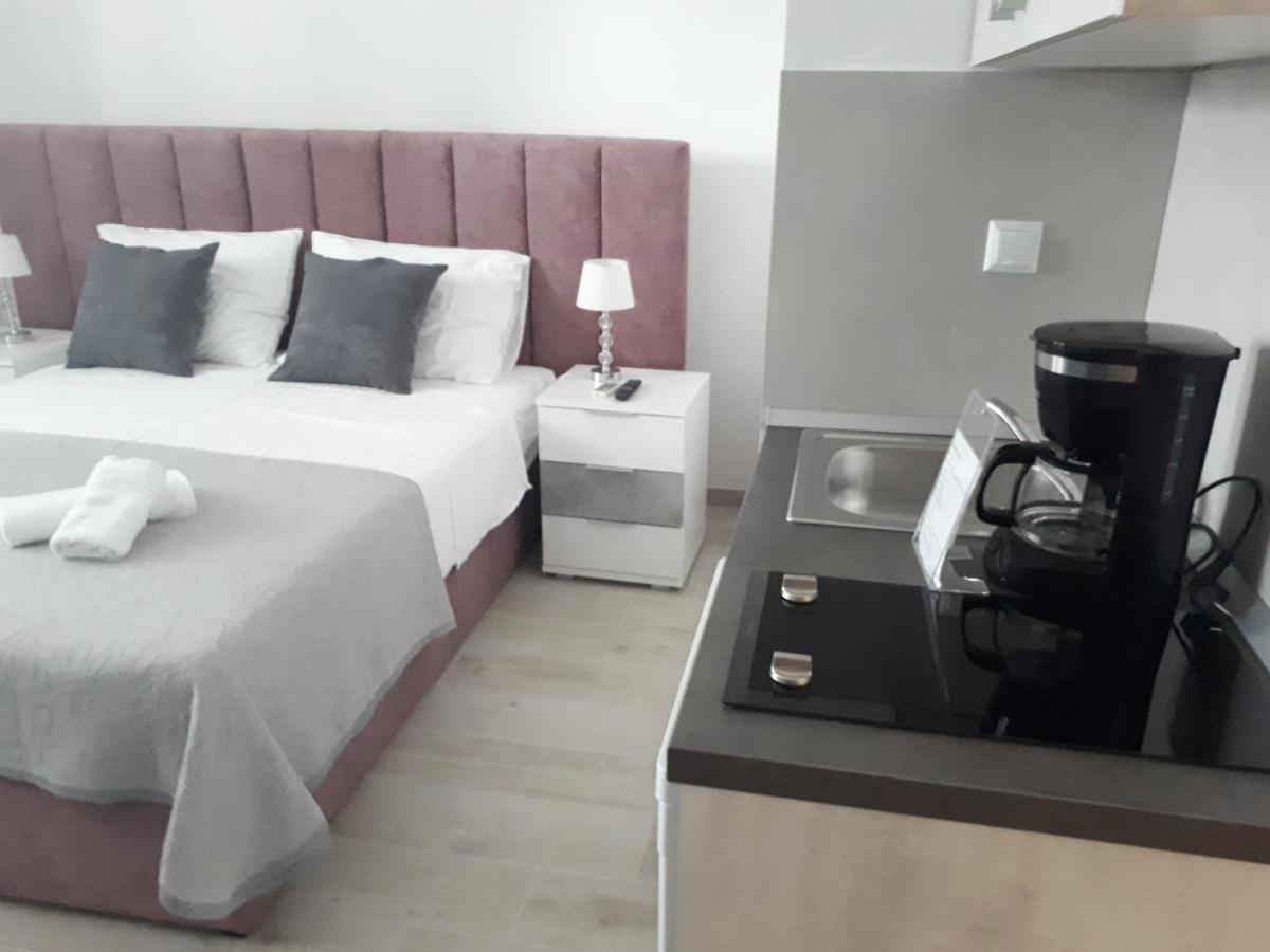 Villa Rosso Baška Voda Extérieur photo